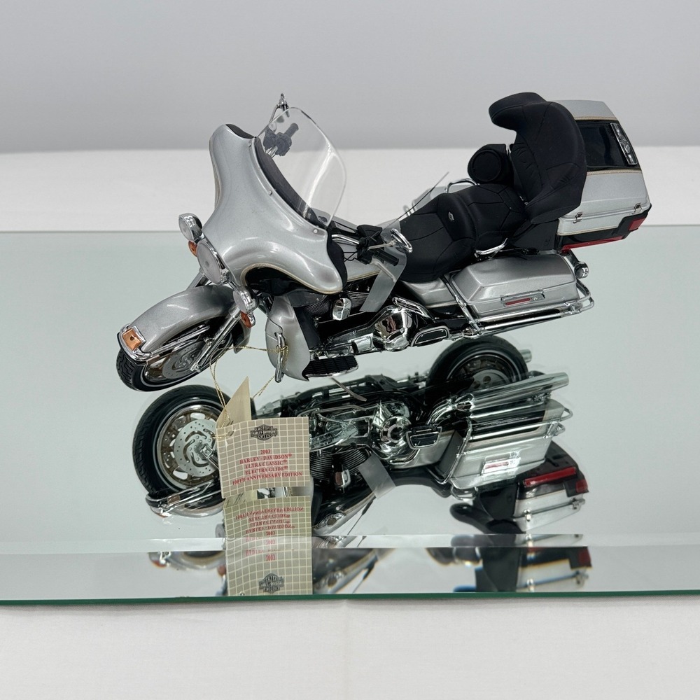 Franklin Mint 2003 Harley-Davidson Ultra Classic Electra Glide 100th Anniversary